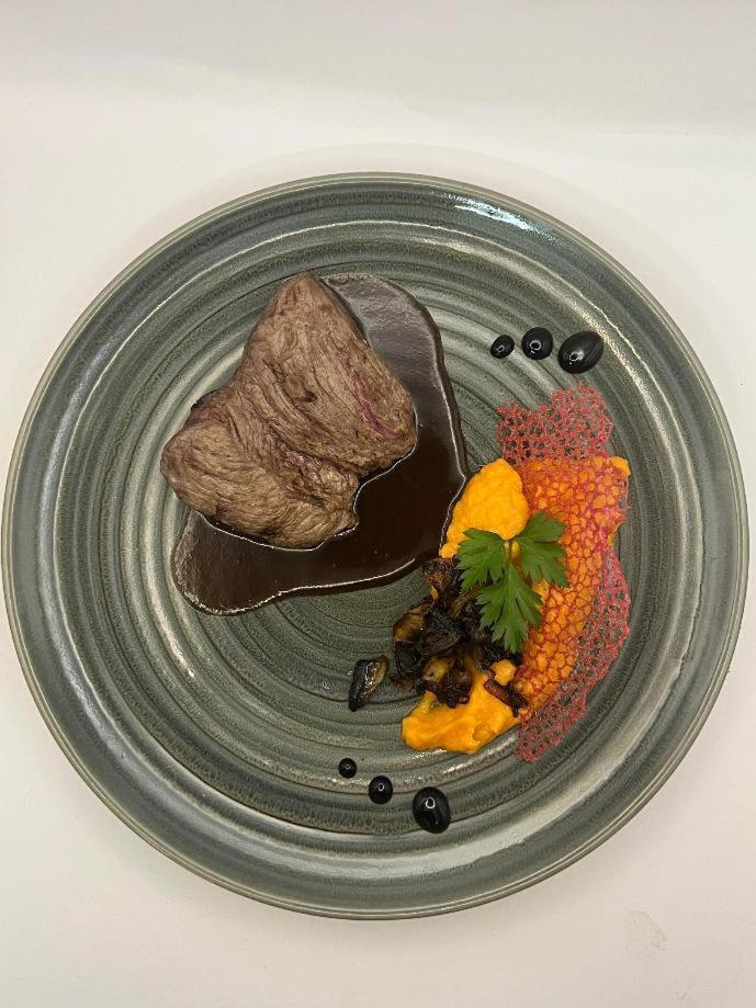 Logis Hotel La Bergerie Hotel 3 Etoiles Restaurant Savoureux Saint-Pierre-Lafeuille Kültér fotó