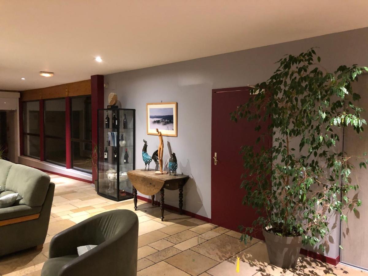 Logis Hotel La Bergerie Hotel 3 Etoiles Restaurant Savoureux Saint-Pierre-Lafeuille Kültér fotó
